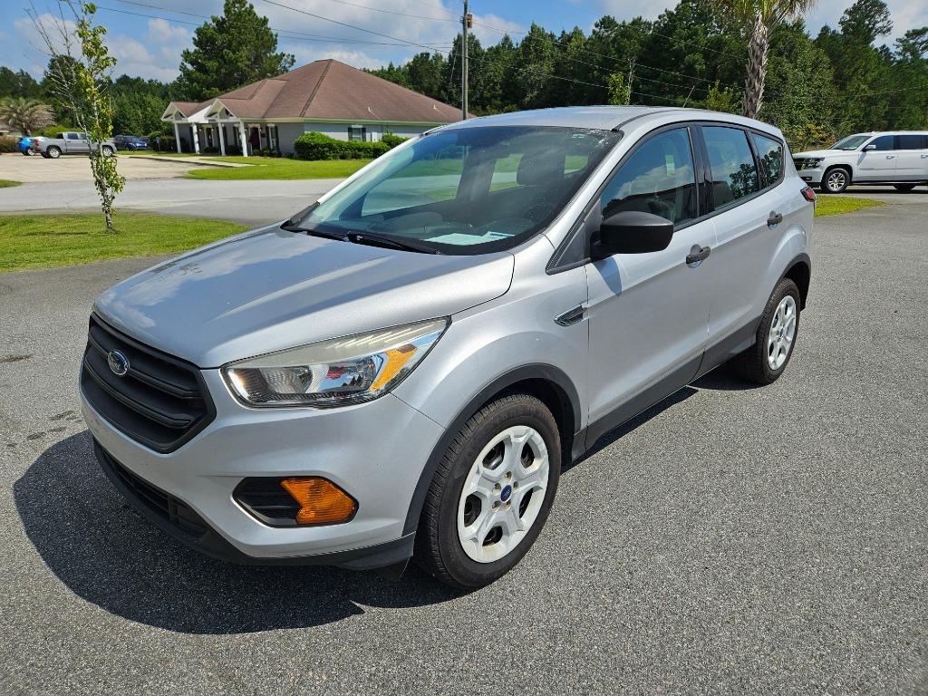 2017 Ford Escape - $13,500