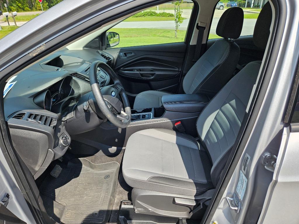 2017 Ford Escape - $13,500