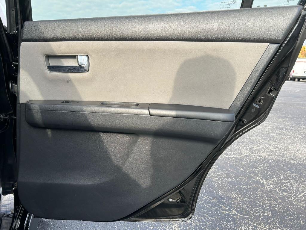 2012 Nissan Sentra 2.0 photo