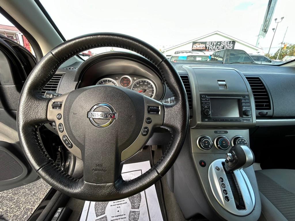 2012 Nissan Sentra 2.0 photo