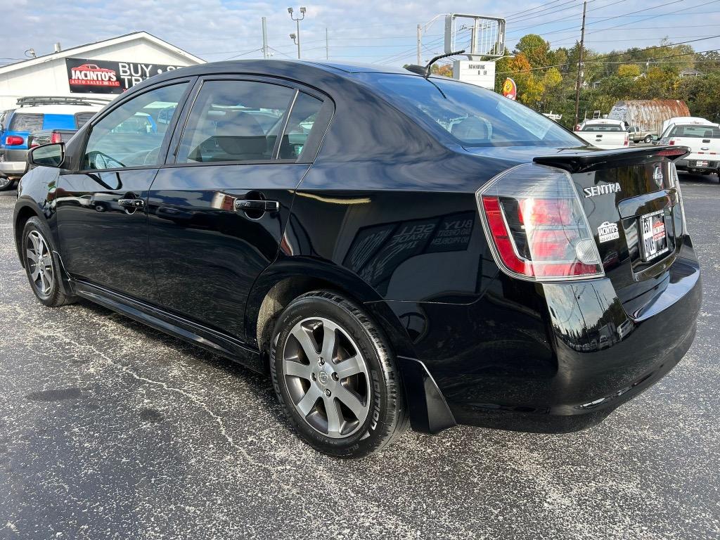 2012 Nissan Sentra 2.0 photo