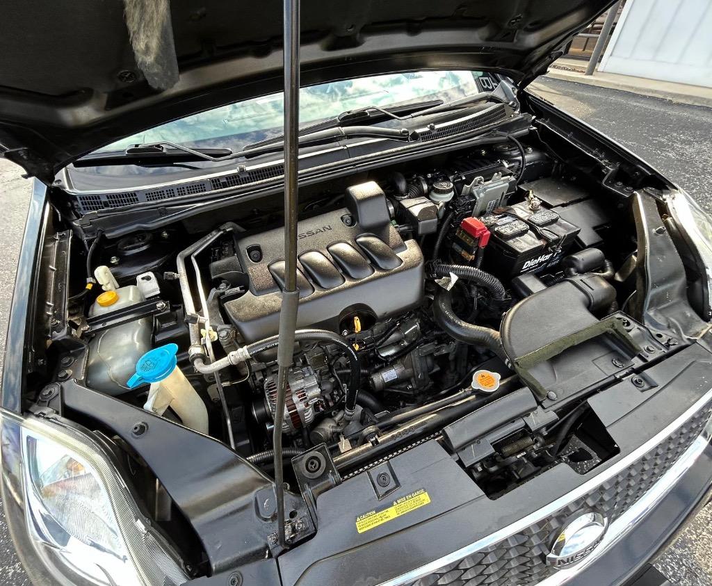 2012 Nissan Sentra 2.0 photo