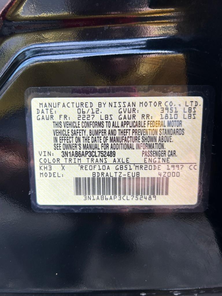 2012 Nissan Sentra 2.0 photo