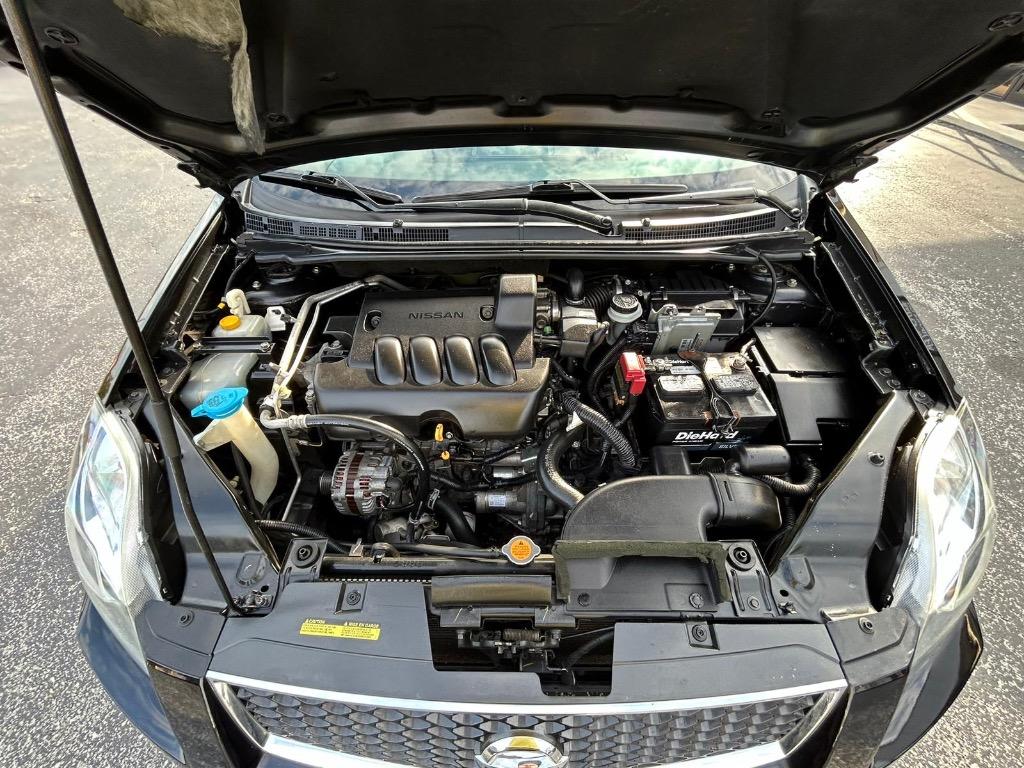 2012 Nissan Sentra 2.0 photo
