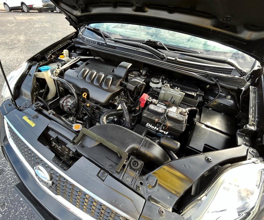 2012 Nissan Sentra 2.0 photo