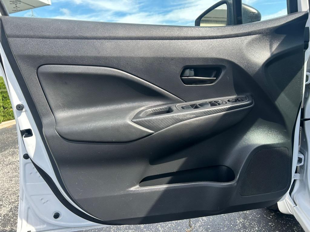 2020 Nissan Versa S photo