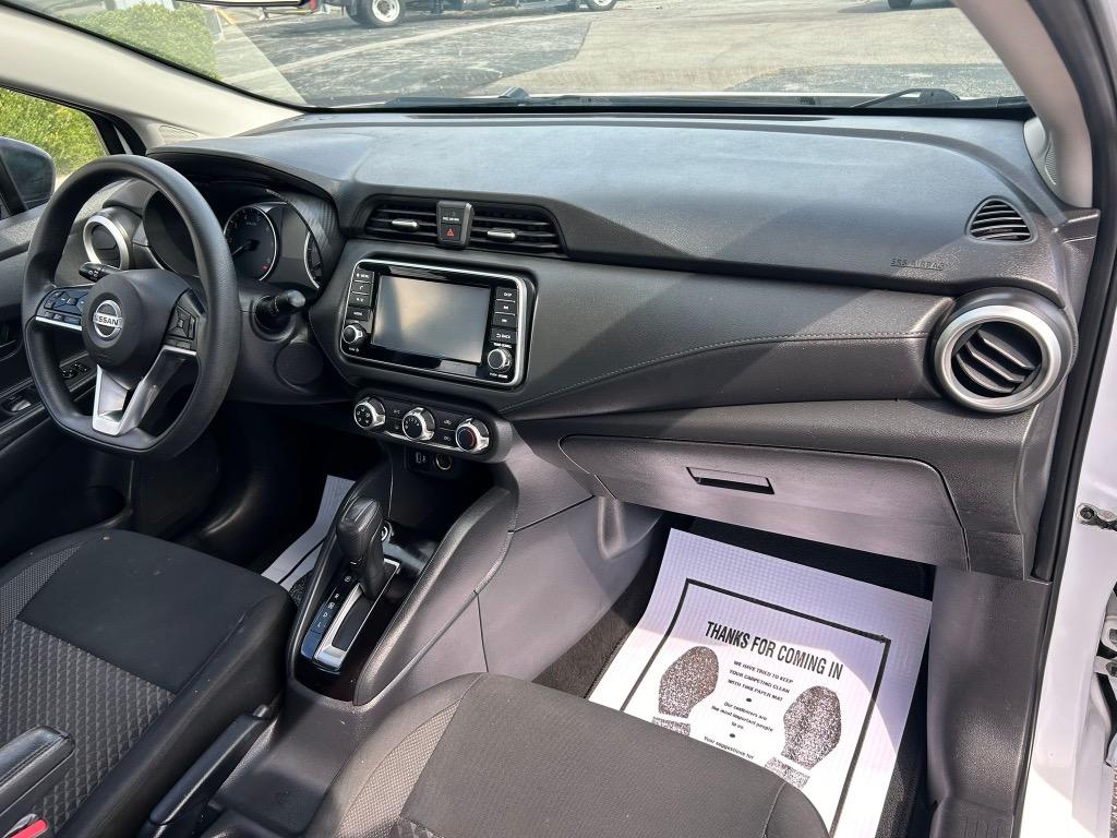 2020 Nissan Versa S photo