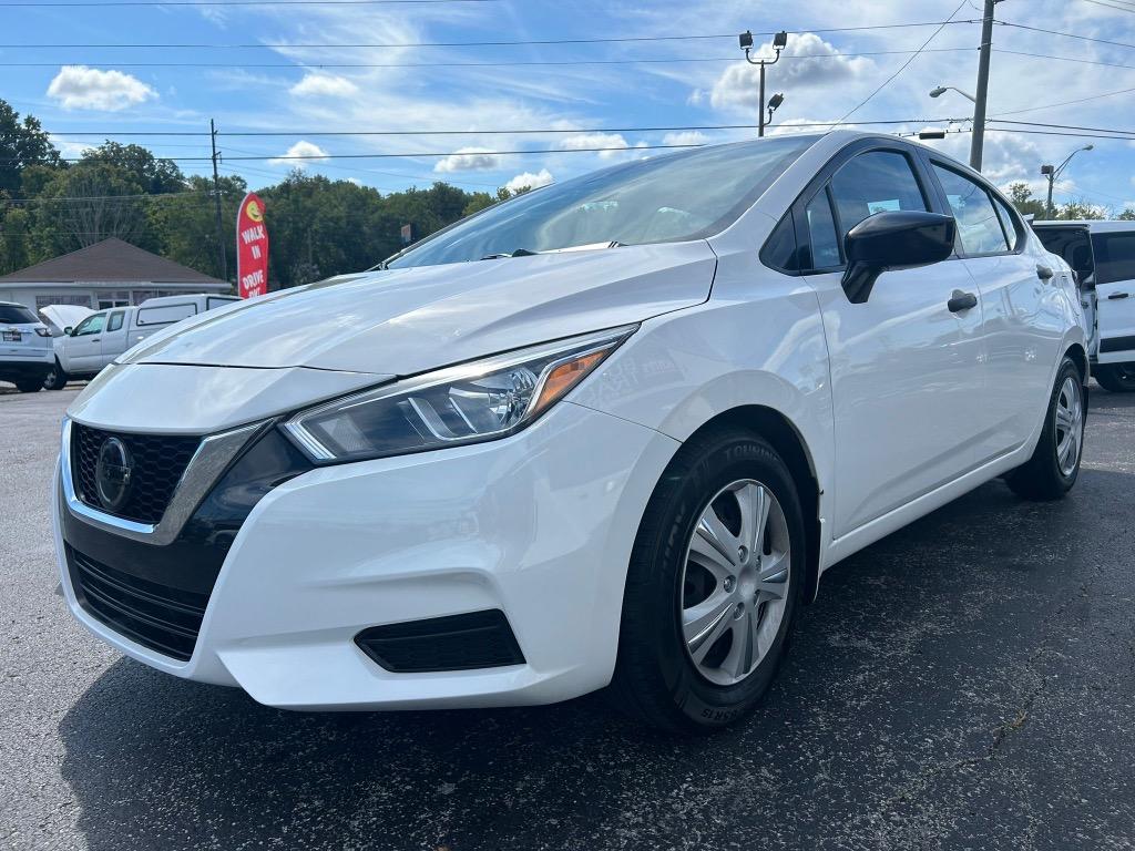 2020 Nissan Versa S photo