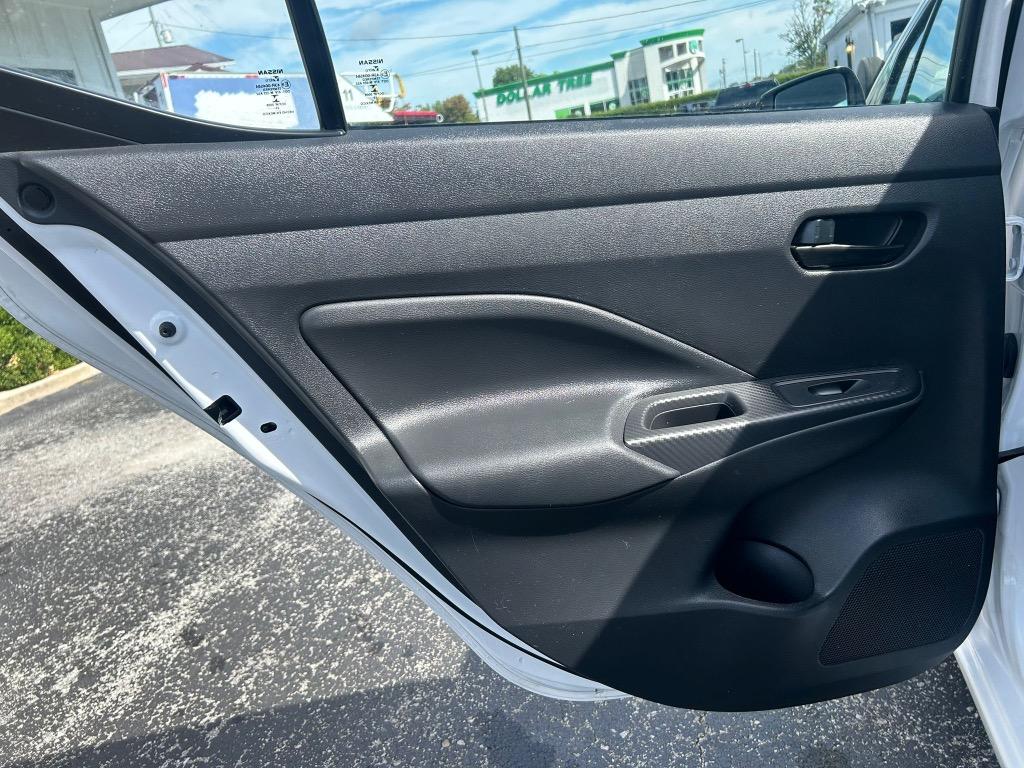 2020 Nissan Versa S photo