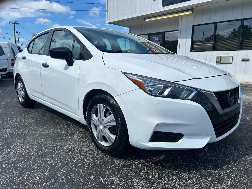 2020 Nissan Versa S photo