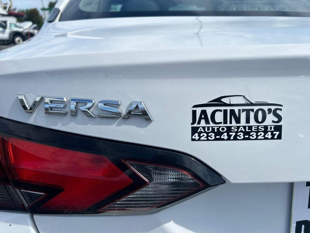 2020 Nissan Versa S photo
