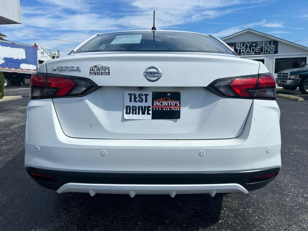 2020 Nissan Versa S photo