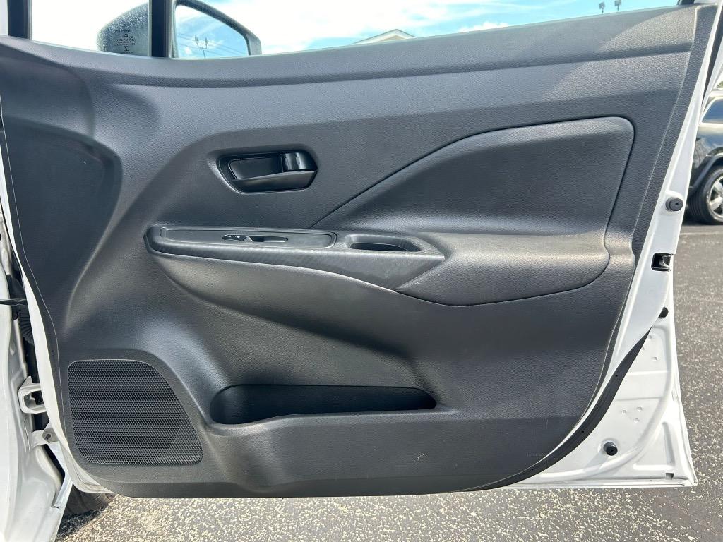 2020 Nissan Versa S photo