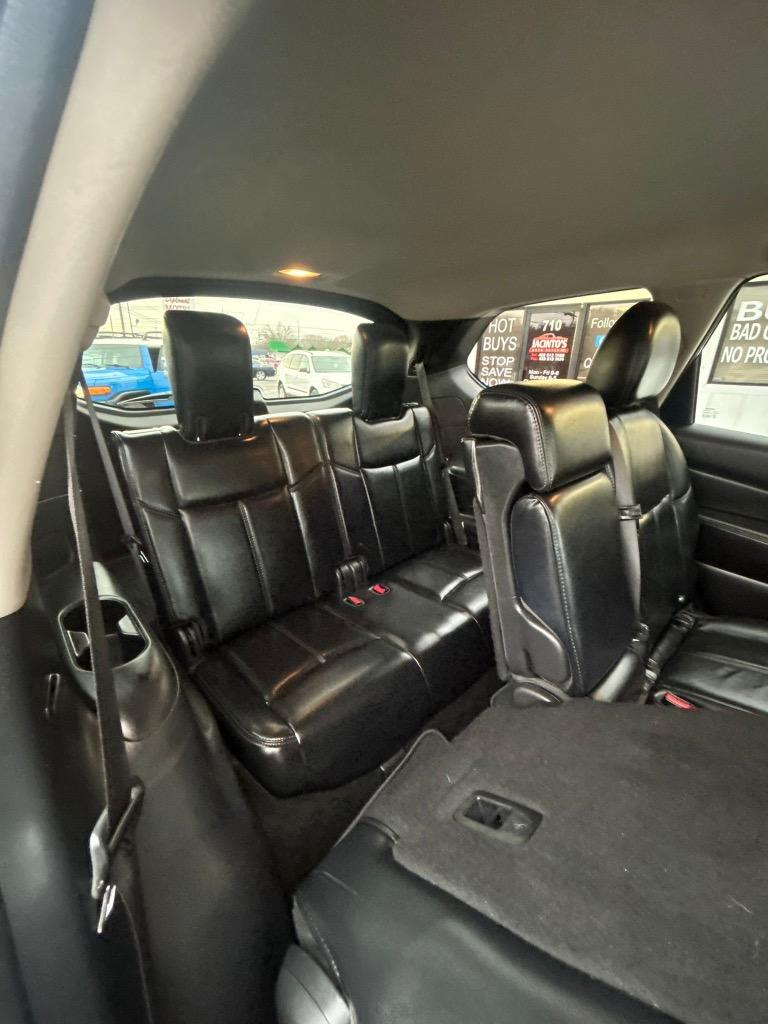 2018 Nissan Pathfinder SL photo