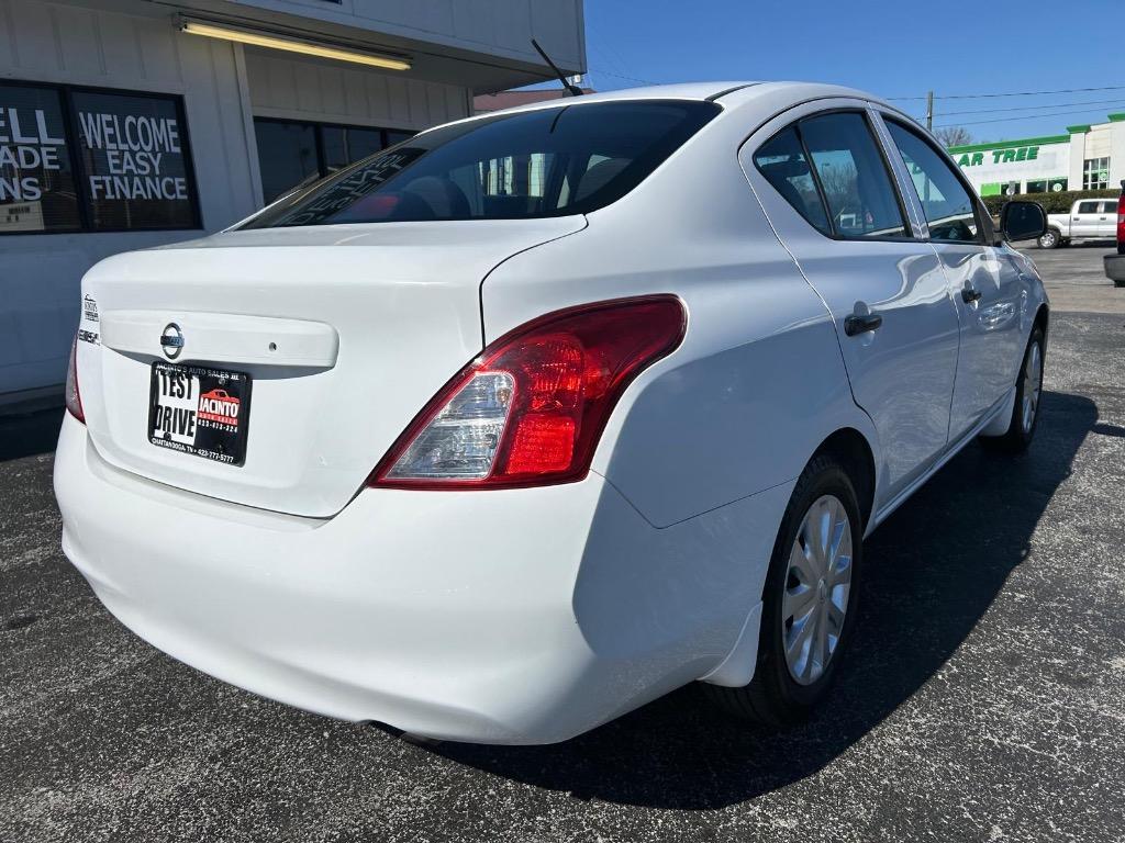 2014 Nissan Versa 1.6 S photo