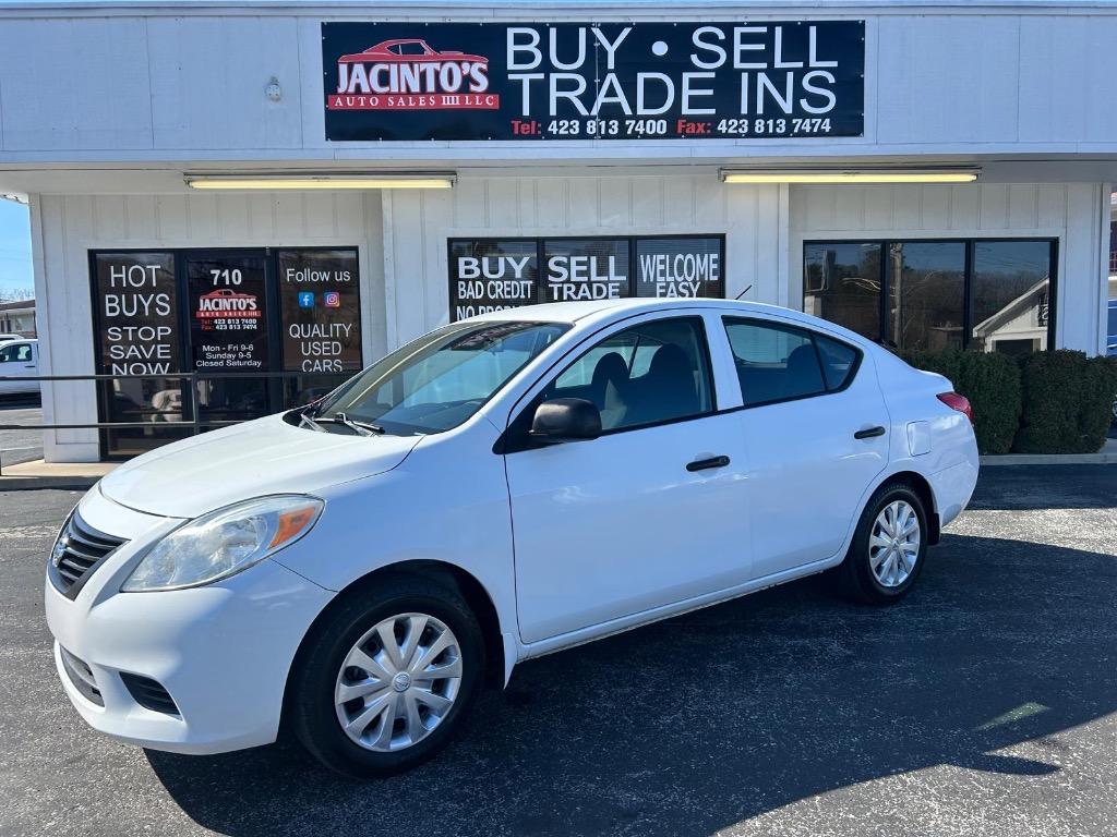 2014 Nissan Versa 1.6 S photo