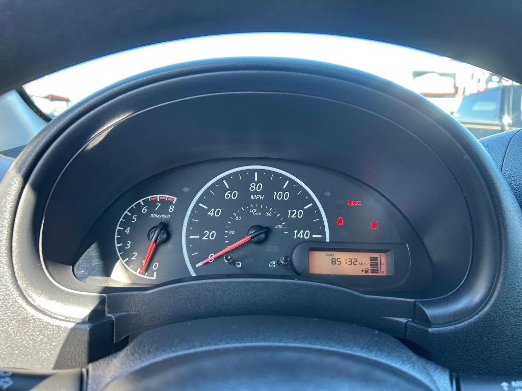 2014 Nissan Versa 1.6 S photo