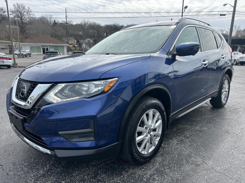 2017 Nissan Rogue SV photo