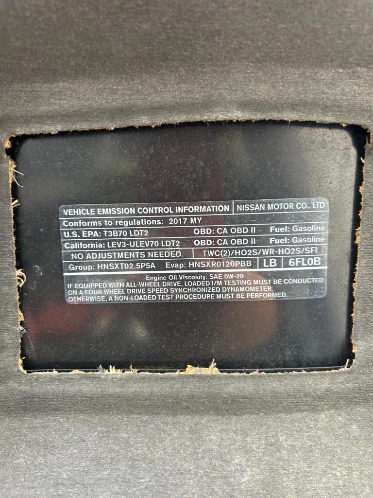 2017 Nissan Rogue SV photo