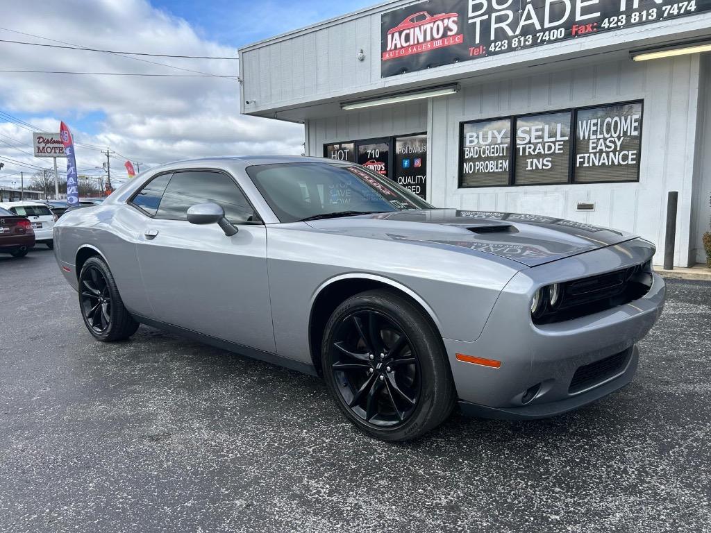 2018 Dodge Challenger SXT photo