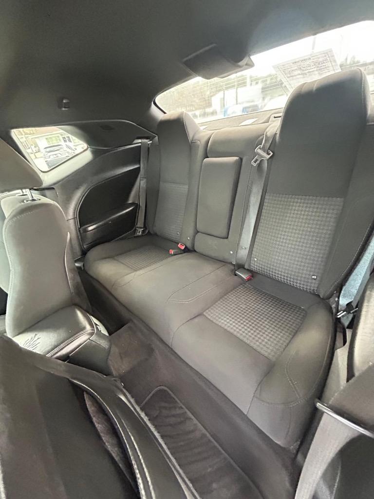 2018 Dodge Challenger SXT photo