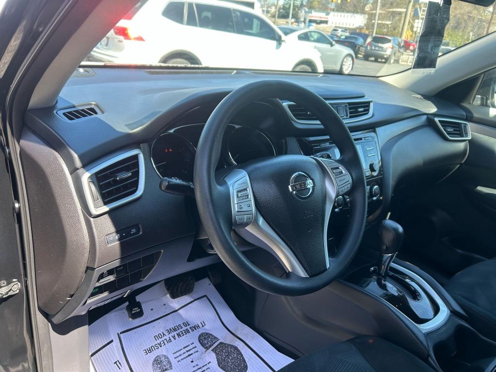2016 Nissan Rogue S photo