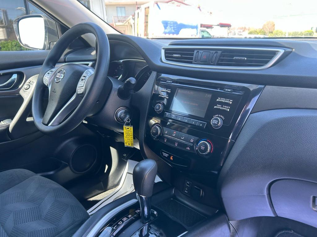 2016 Nissan Rogue S photo
