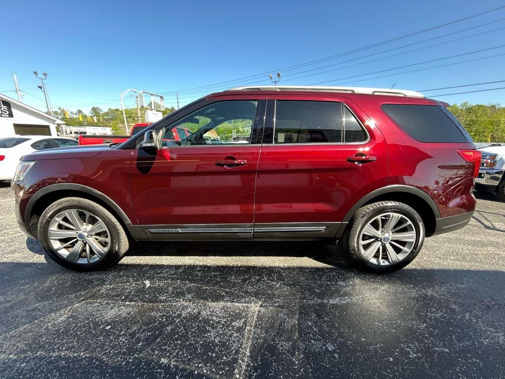 2018 Ford Explorer XLT photo