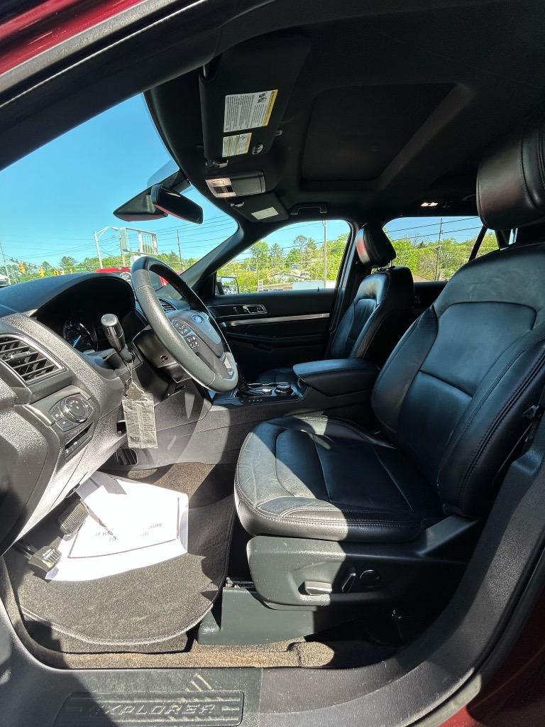 2018 Ford Explorer XLT photo