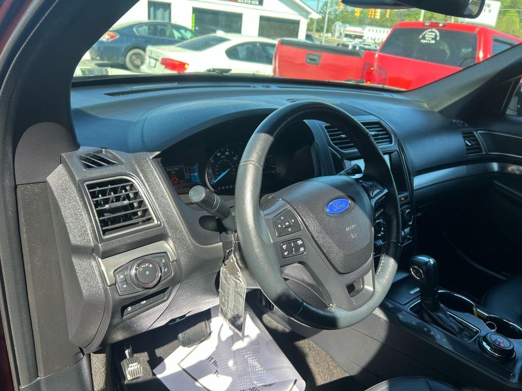 2018 Ford Explorer XLT photo