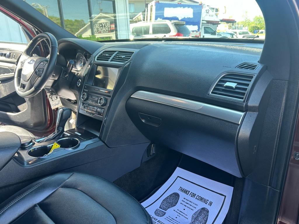 2018 Ford Explorer XLT photo