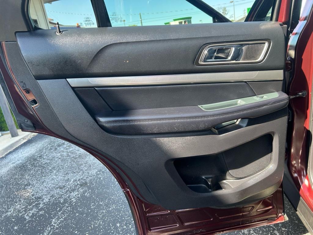 2018 Ford Explorer XLT photo