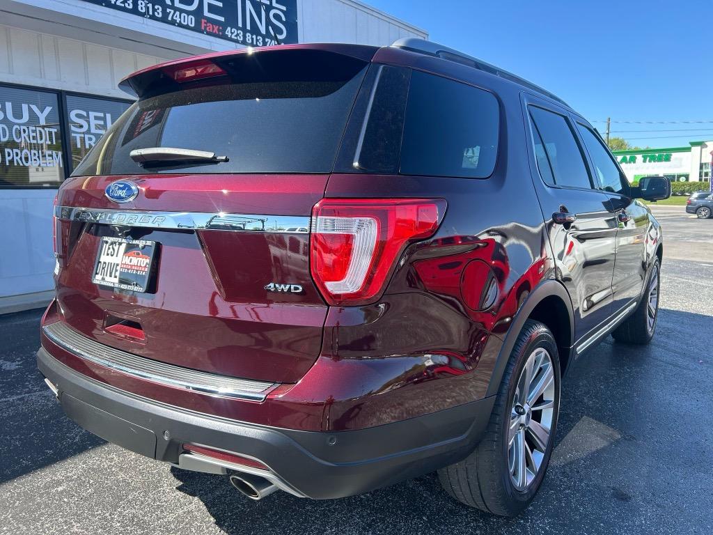 2018 Ford Explorer XLT photo