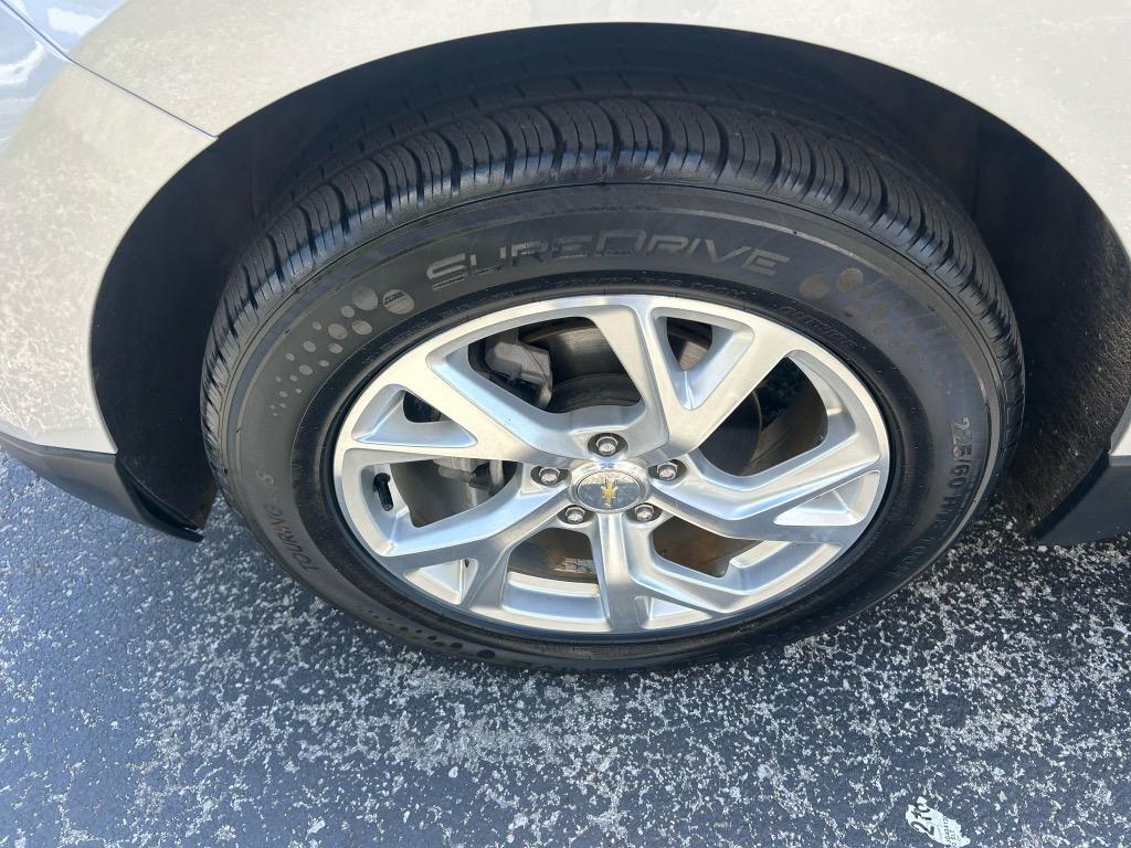 2019 Chevrolet Equinox Premier photo