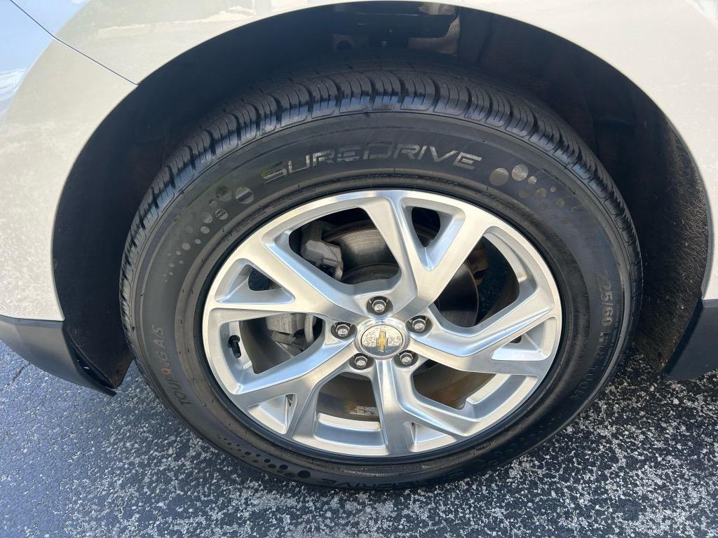 2019 Chevrolet Equinox Premier photo