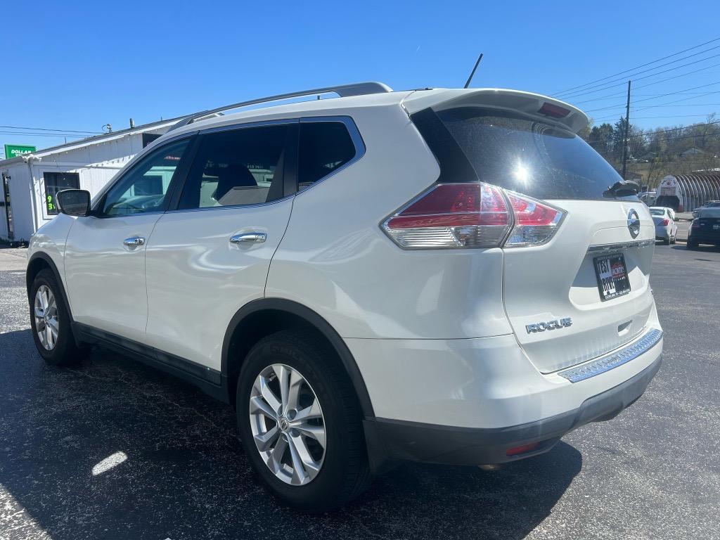 2016 Nissan Rogue SV photo