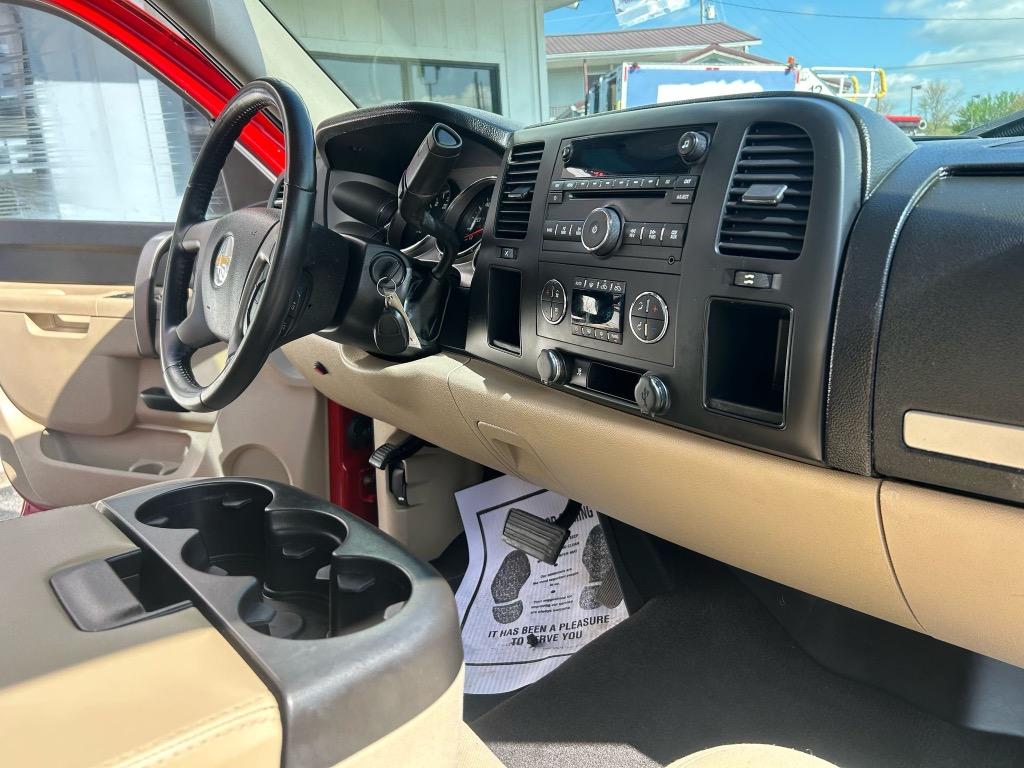 2011 Chevrolet Silverado 1500 LT photo