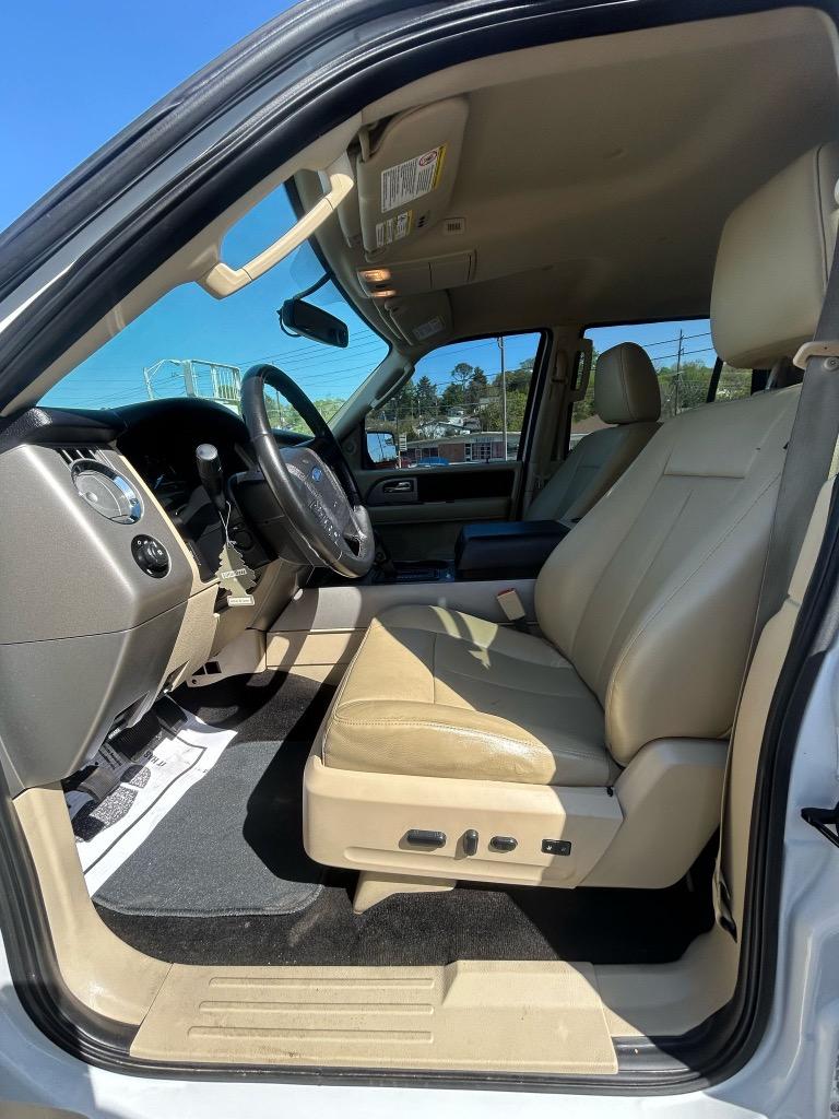 2015 Ford Expedition EL XLT photo