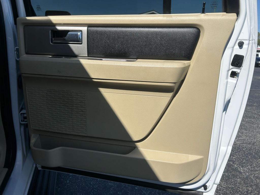 2015 Ford Expedition EL XLT photo
