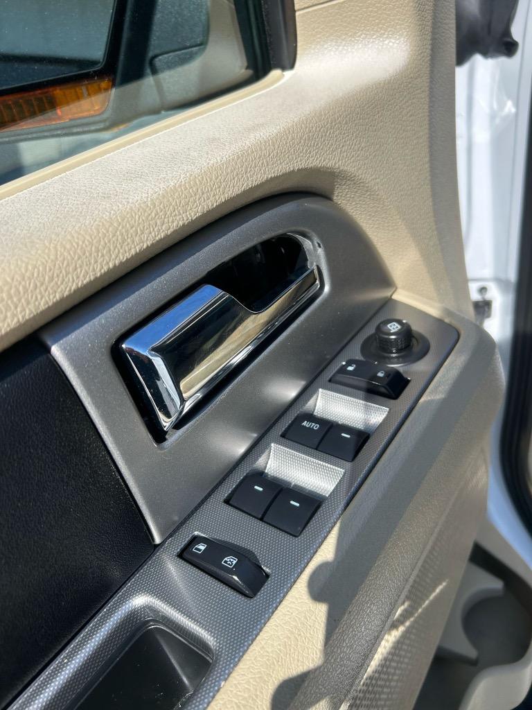 2015 Ford Expedition EL XLT photo