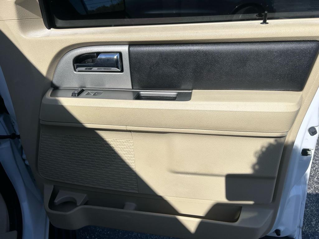 2015 Ford Expedition EL XLT photo