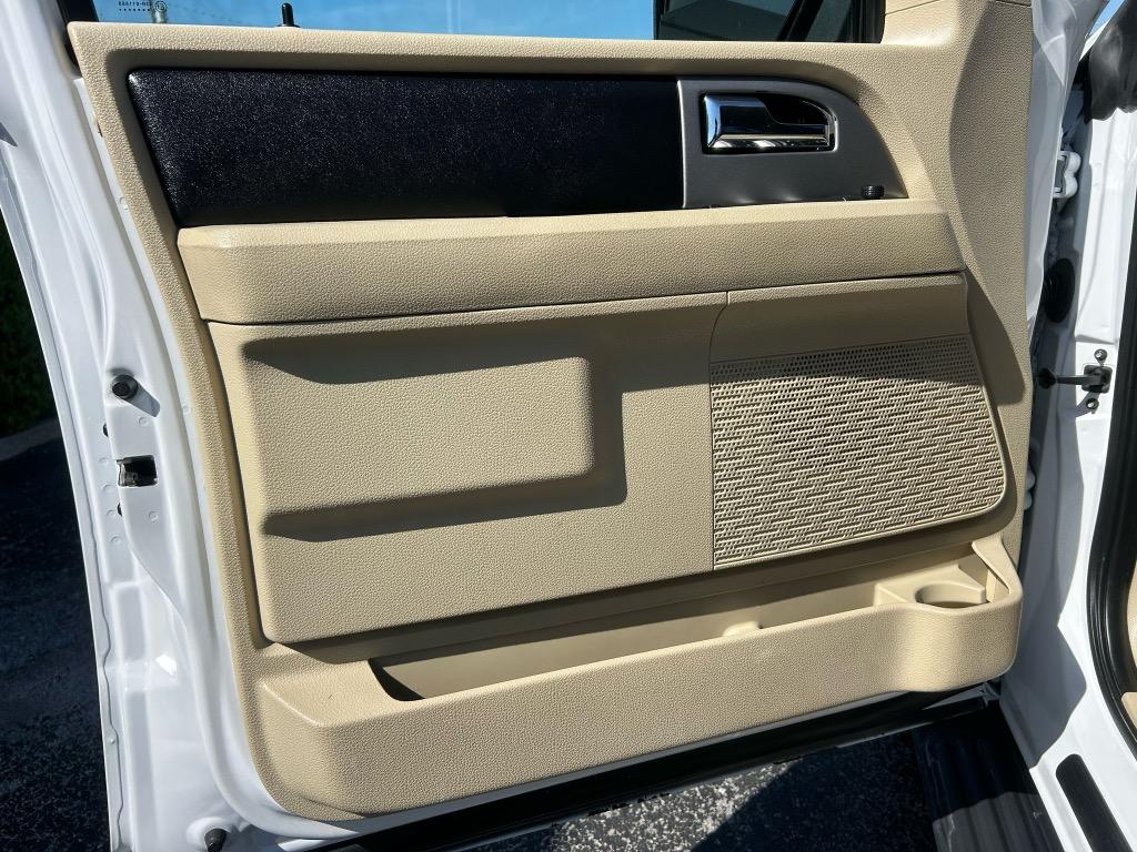 2015 Ford Expedition EL XLT photo