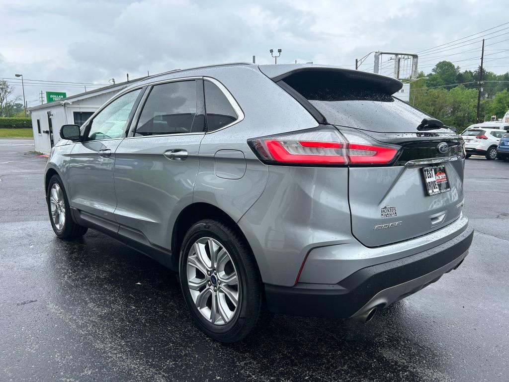 2020 Ford Edge Titanium photo
