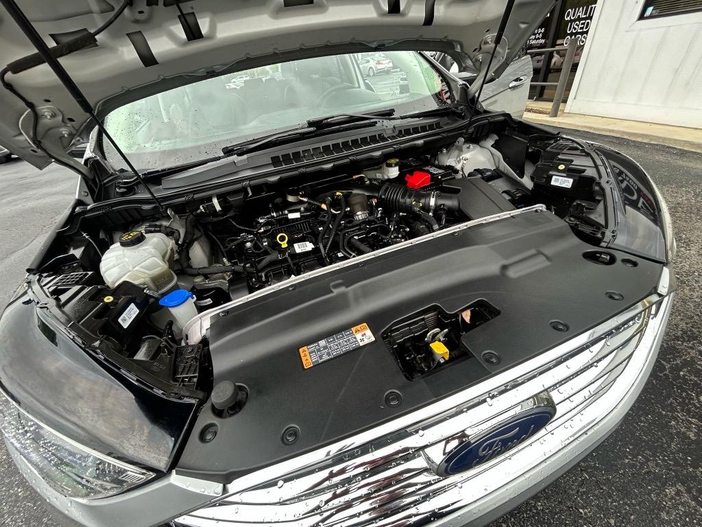 2020 Ford Edge Titanium photo