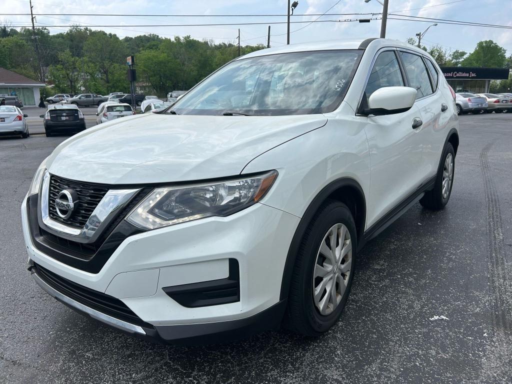 2017 Nissan Rogue S photo