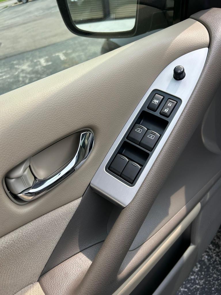 2013 Nissan Murano LE photo