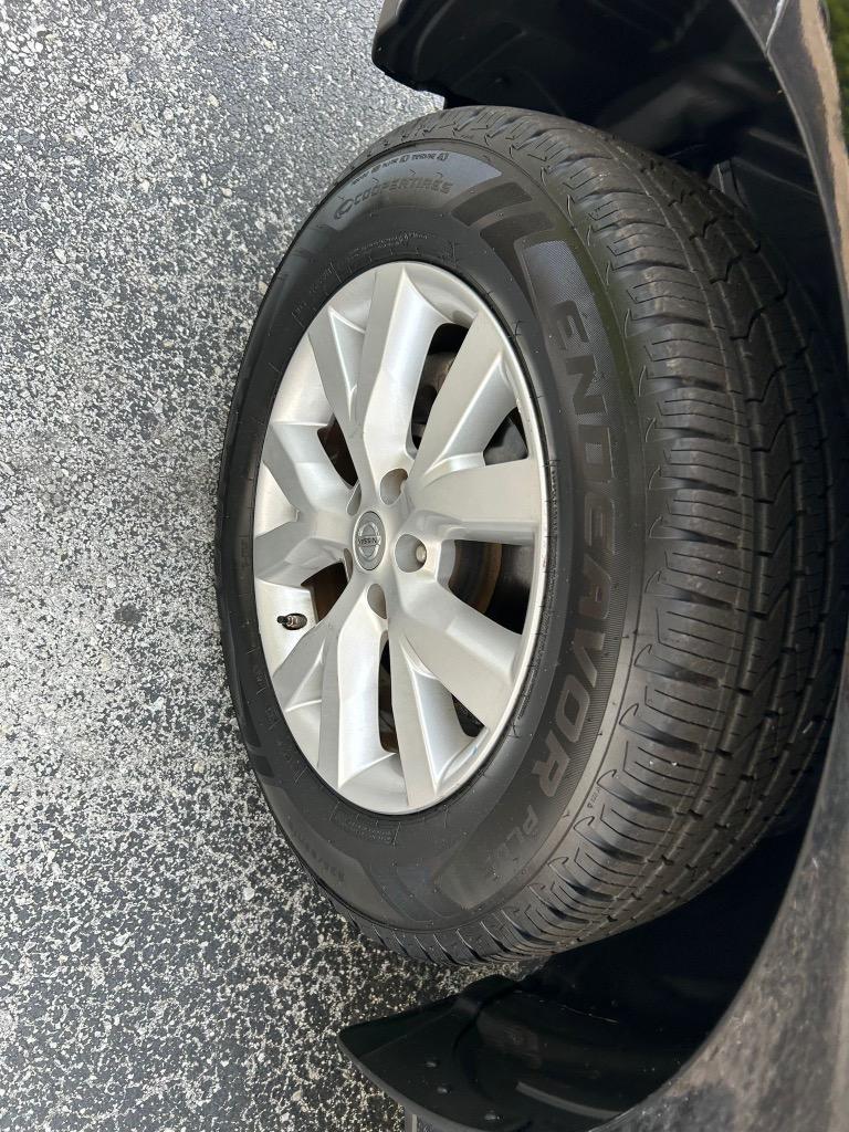 2013 Nissan Murano LE photo