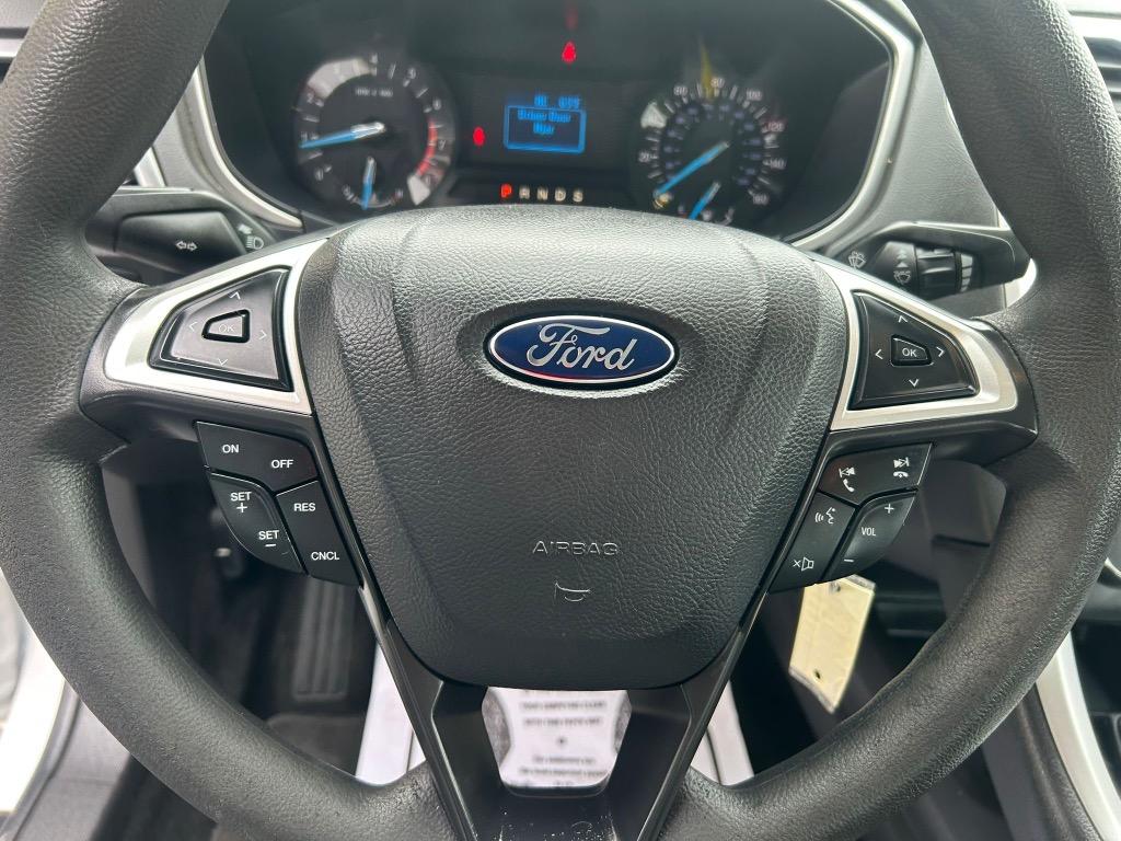 2014 Ford Fusion S photo