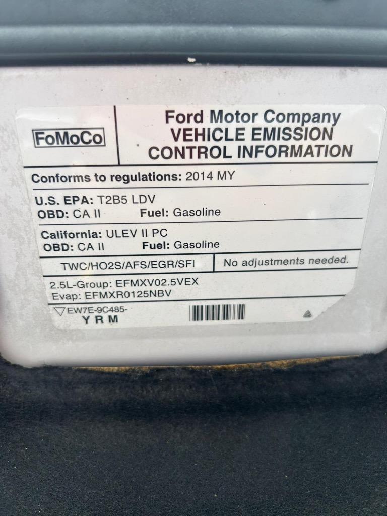 2014 Ford Fusion S photo