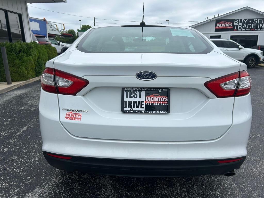 2014 Ford Fusion S photo